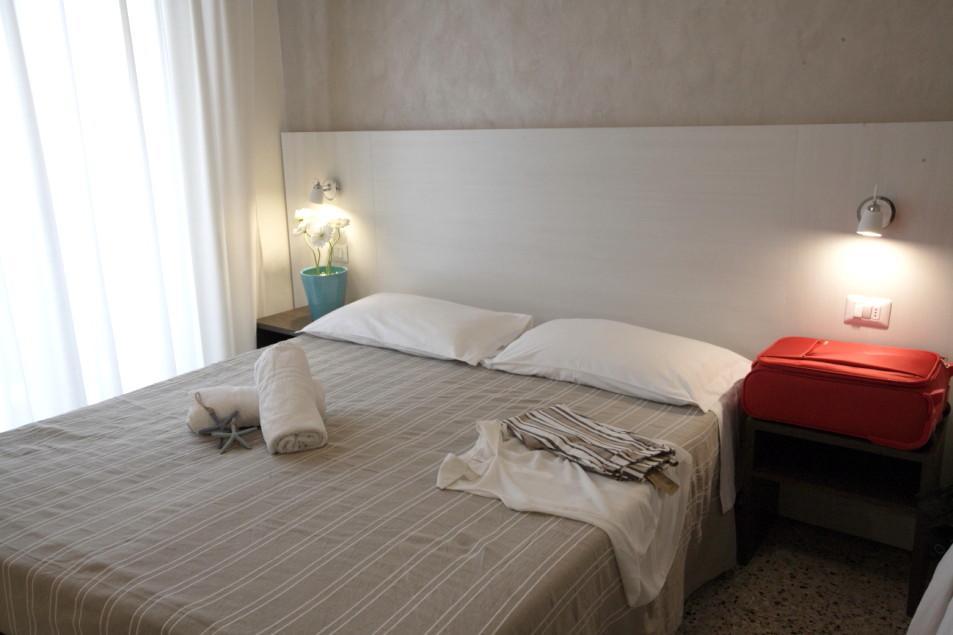 Hotel Tosi Riccione Esterno foto